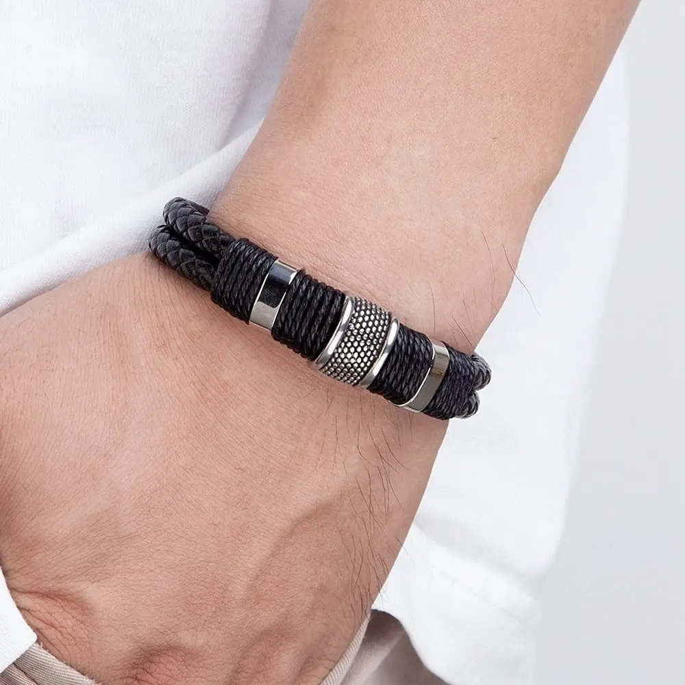 Brazalete De Cuero Brillante Y Asombroso