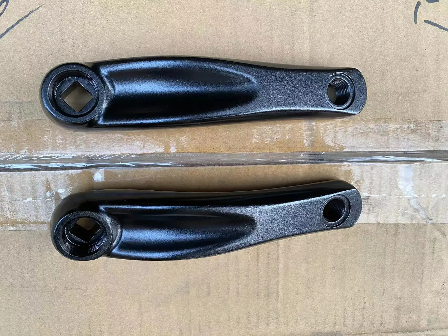 

E-bike Bicycle 140mm crank left & Right Crank Arm Set Aluminium alloy made Electric bike