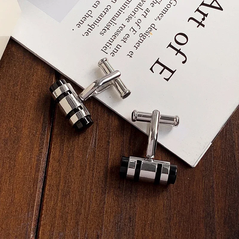 Cuff Links MB Precision Steel Engraved Letter 1:1 High Quality Black Man Shirt Cufflinks Classic Buttons With Box Set