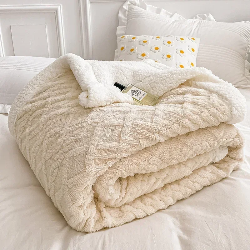 Cozy Winter Plaid Fleece Blanket - Soft, Warm & Plush Throw