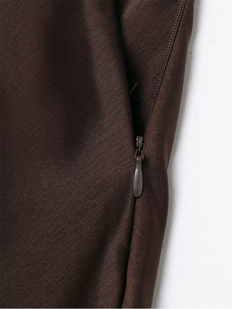 2026 New Women's Lace Splice Skirt Fashion Slit Commuting Chic Lace Spliced Long Skirt High Waist Elegant Female Solid New