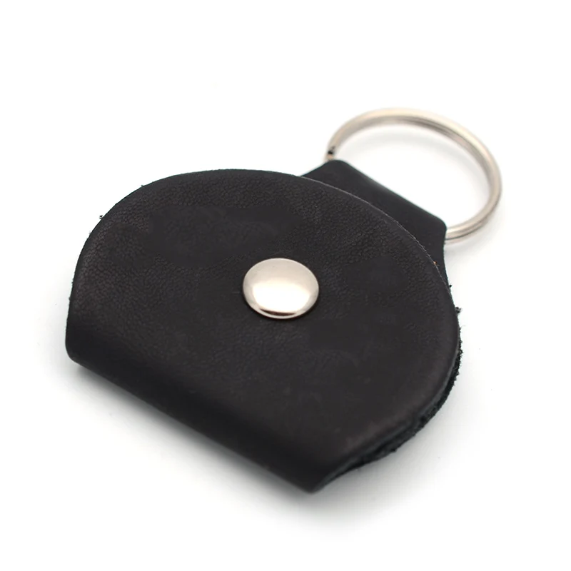 Guitar Picks 2Pcs 6 + 2 Guitar Pick Holders Plectrums Bag Mediator Bank Made of PU Leather