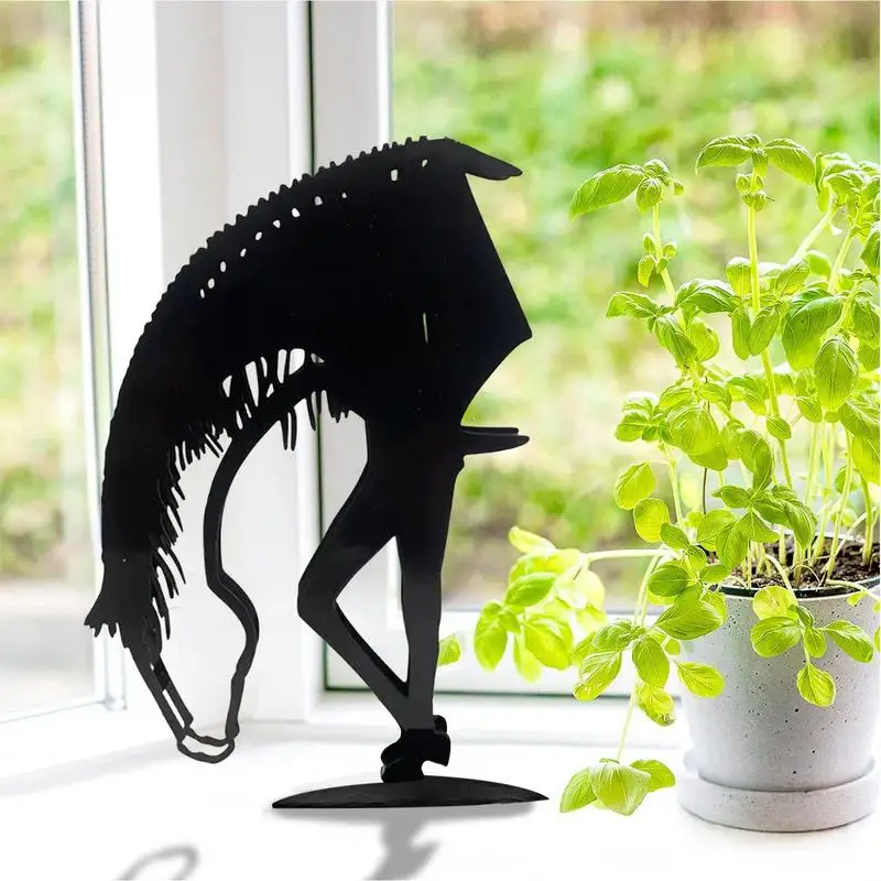 

Foraging Horse Statue Abstract Horse Sculpture Metal Animal Figurine Rustic Artwork Centerpiece Decoration Outdoor Garden Decor