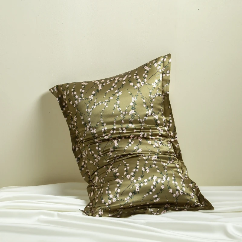 Luxurious 100% Natural Mulberry Silk Pillowcase - Premium 22MM for Hair & Skin Health with Eco-Friendly Oeko-Tex Certification