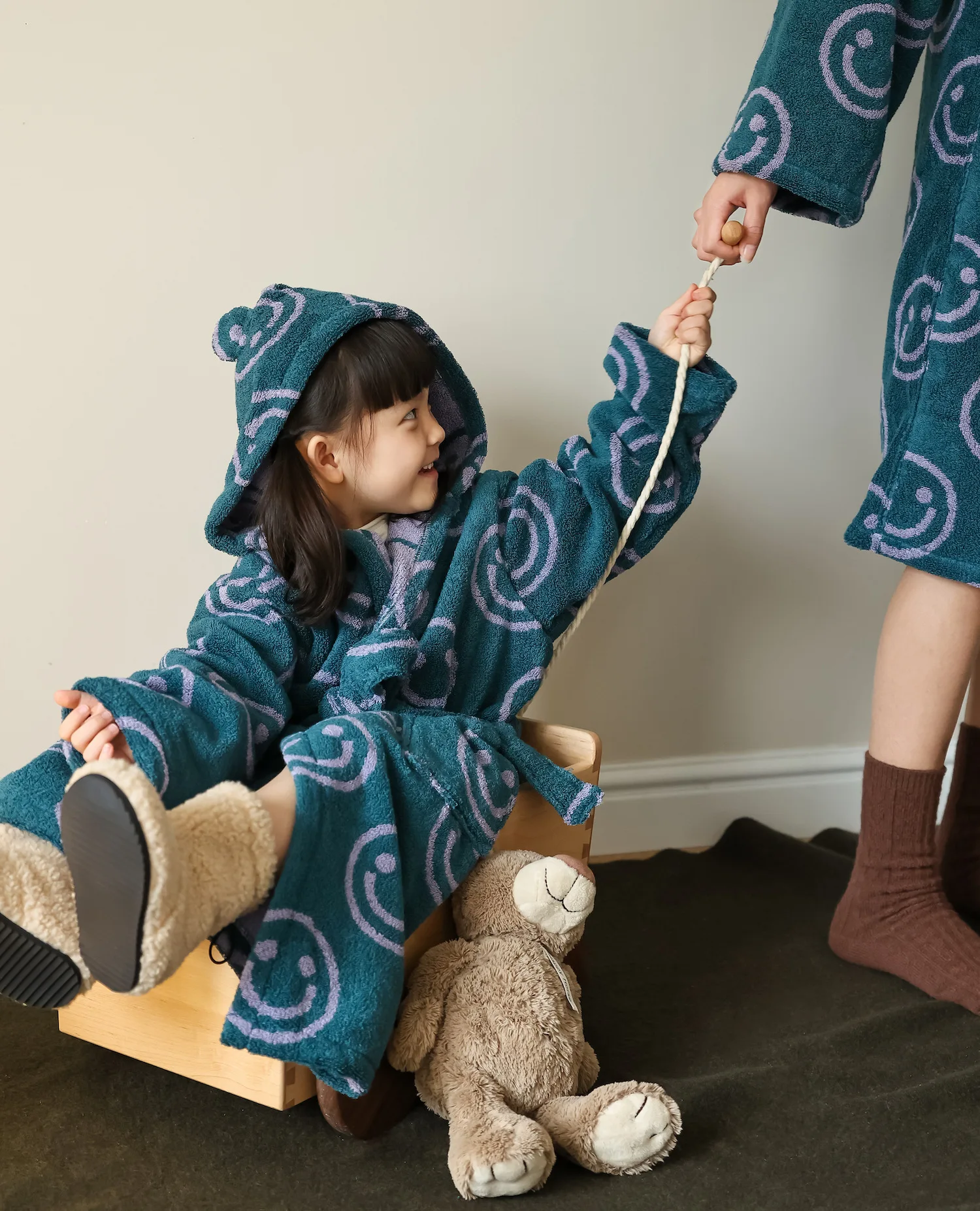 Smiley Face Pattern Cotton Parent-child Bathrobe Towel Soft Kids Ear Hoodies Bathrobe Kimono Sleepwear Coat Bath Unisex Towel
