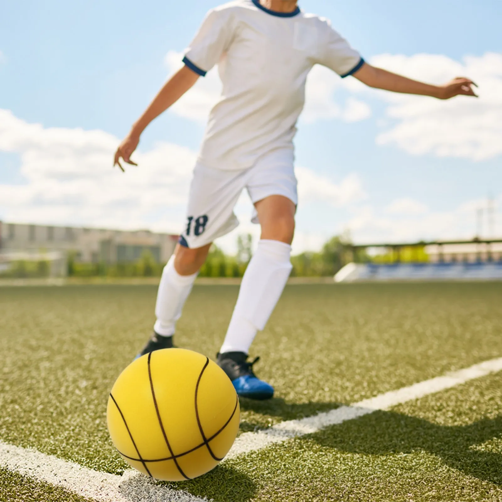 Ballon de football silencieux à haute densité pour enfants, ballon en  mousse rebondissant muet, rebond d'air, basket-ball silencieux, jouet de  sport, jeu - AliExpress