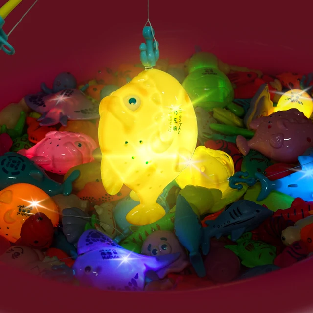 어린이 발달에 알맞는 마법의 낚시 장난감