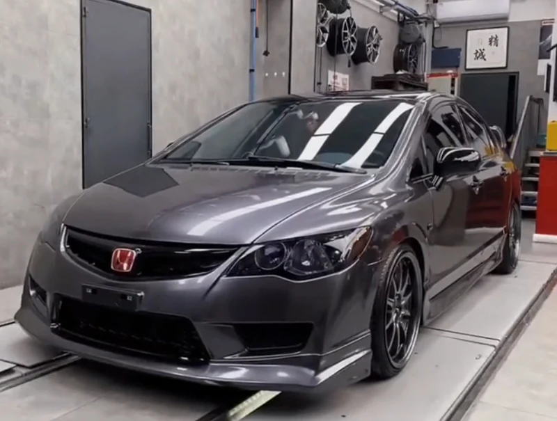 

Высококачественная Глянцевая жидкая металлическая серая виниловая пленка, автомобильная пленка, рулон фольги, канал выпуска воздуха