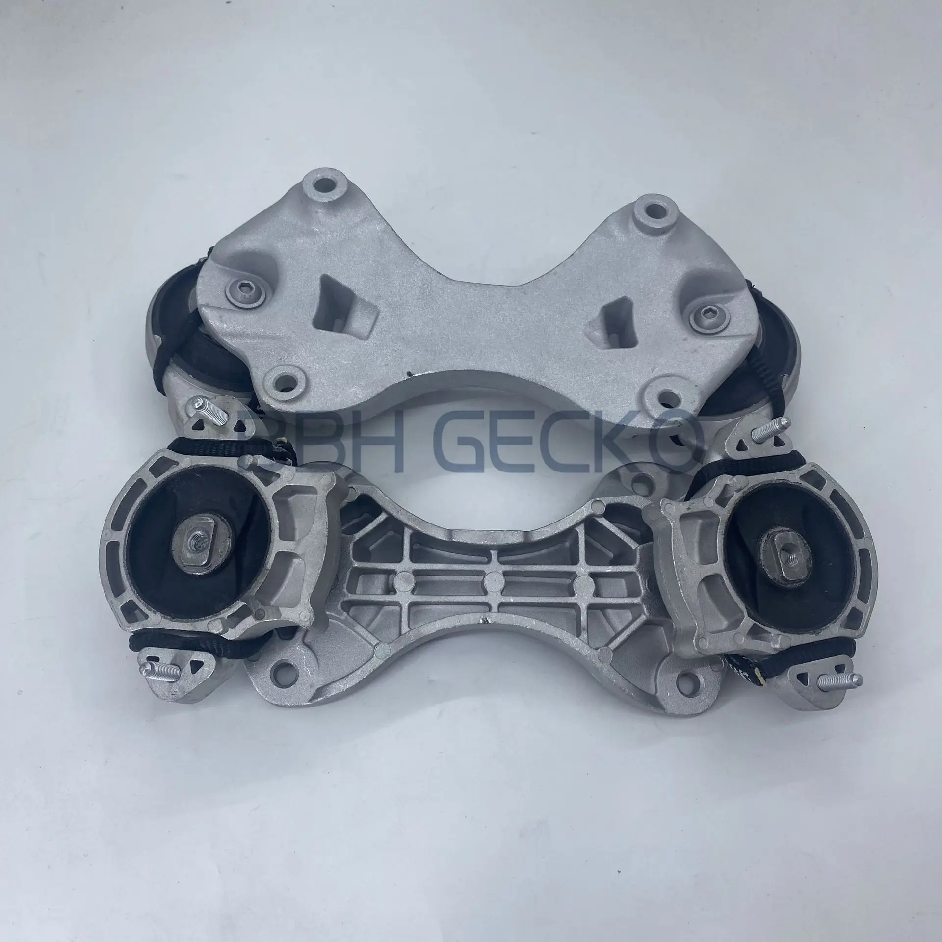 Yao Dong Suitable for Mercedes-Benz W213 gearbox rubber gearbox bracket rubber pad 2132400300 1PCS High Quality