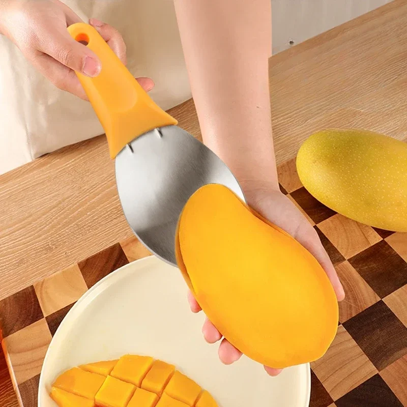 Food grade stainless steel mango cutter Mango diced fruit peel separator to take the pulp scoop fruit peel and core separator