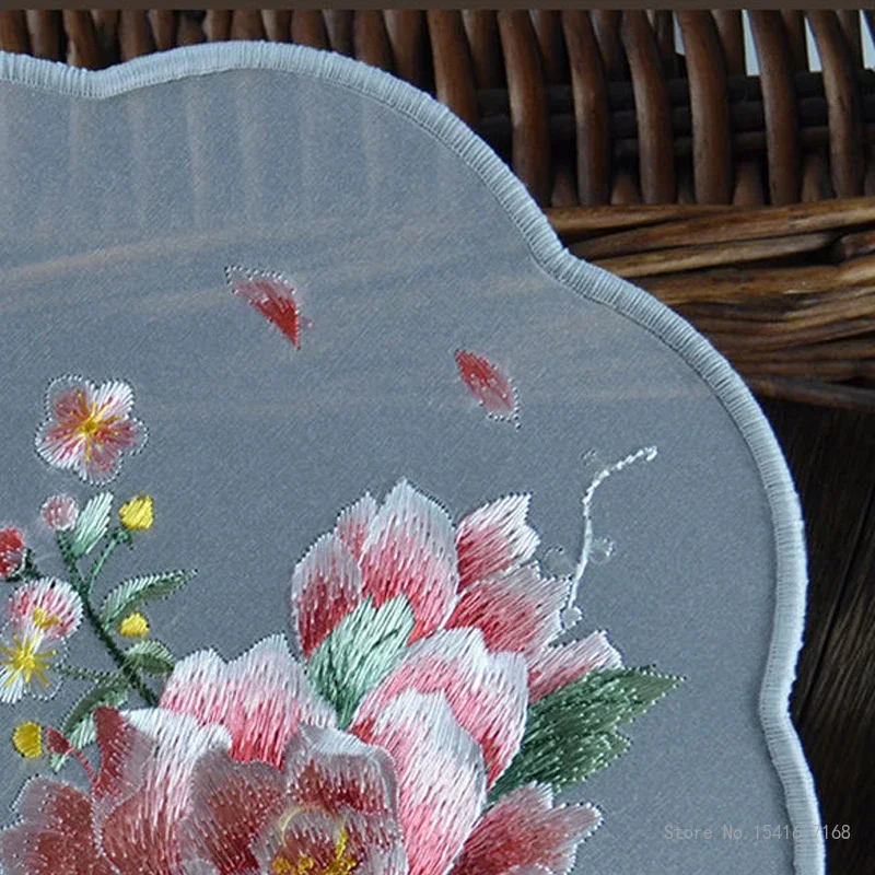 Chinese Style Double Sided Embroidered Eight Petal Peony Flower Fan Home Decoration Technology Versatile Circular Dance Fan, 1Pc