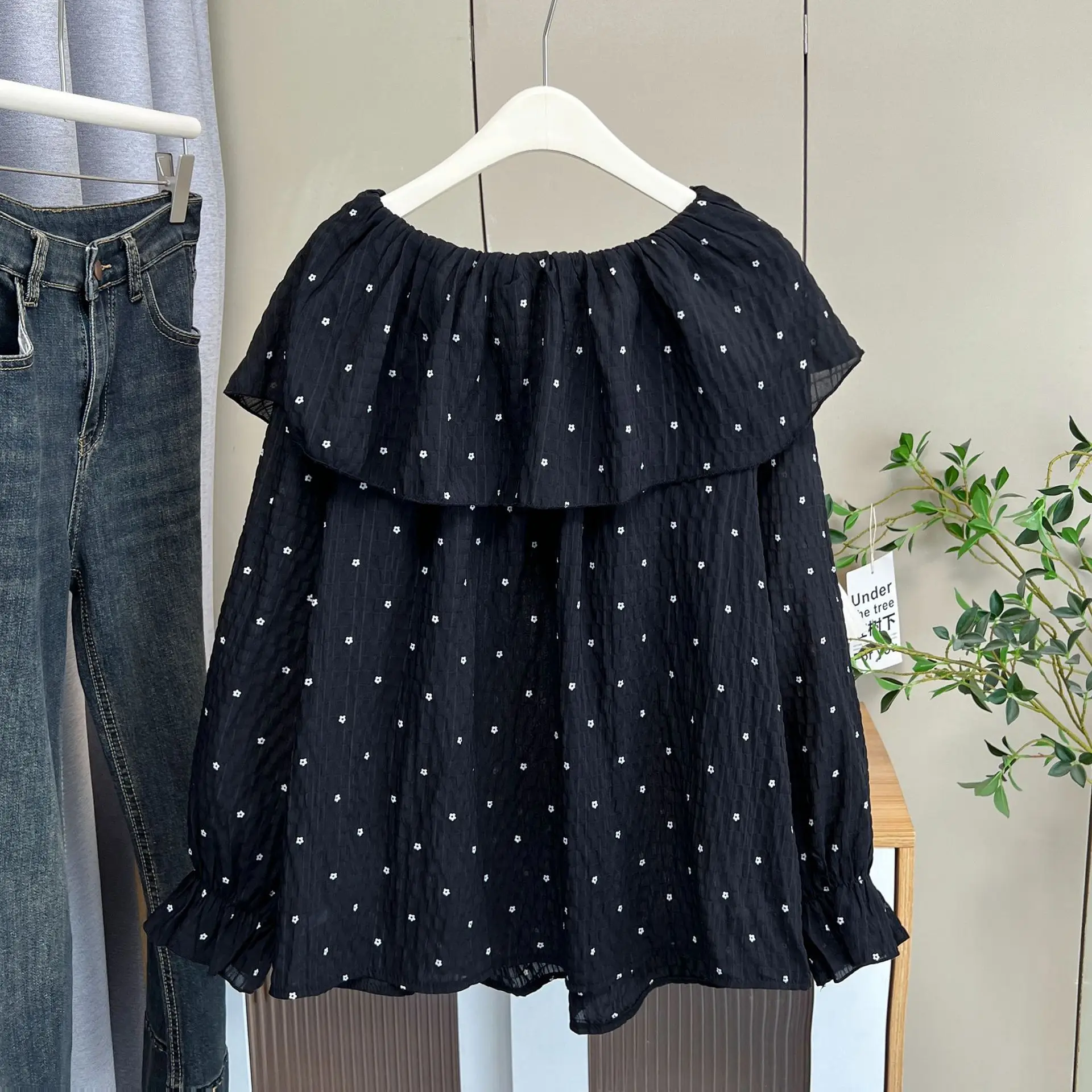 Fashion Plus Size Women's Blouse Autumn New Embroidered Small Flower Off Shoulder Tops 695