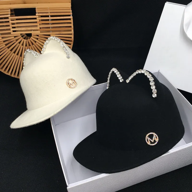

202301-YK-0957P dropshipping winter Shiny glass drill cute ear milk white wool felt llady Equestrian hat women visors cap