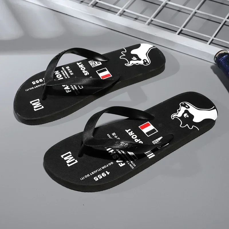 Men’s Flip-Flops 2024 – Comfortable Summer Slippers for Home and Casual Wear, Lightweight Walking Shoes for Indoor and Outdoor Use Beach Footwear Flip-flops