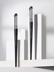 Soft Hair Round Head Concealer Makeup Brush - Flawless Coverage (Concealer brush)