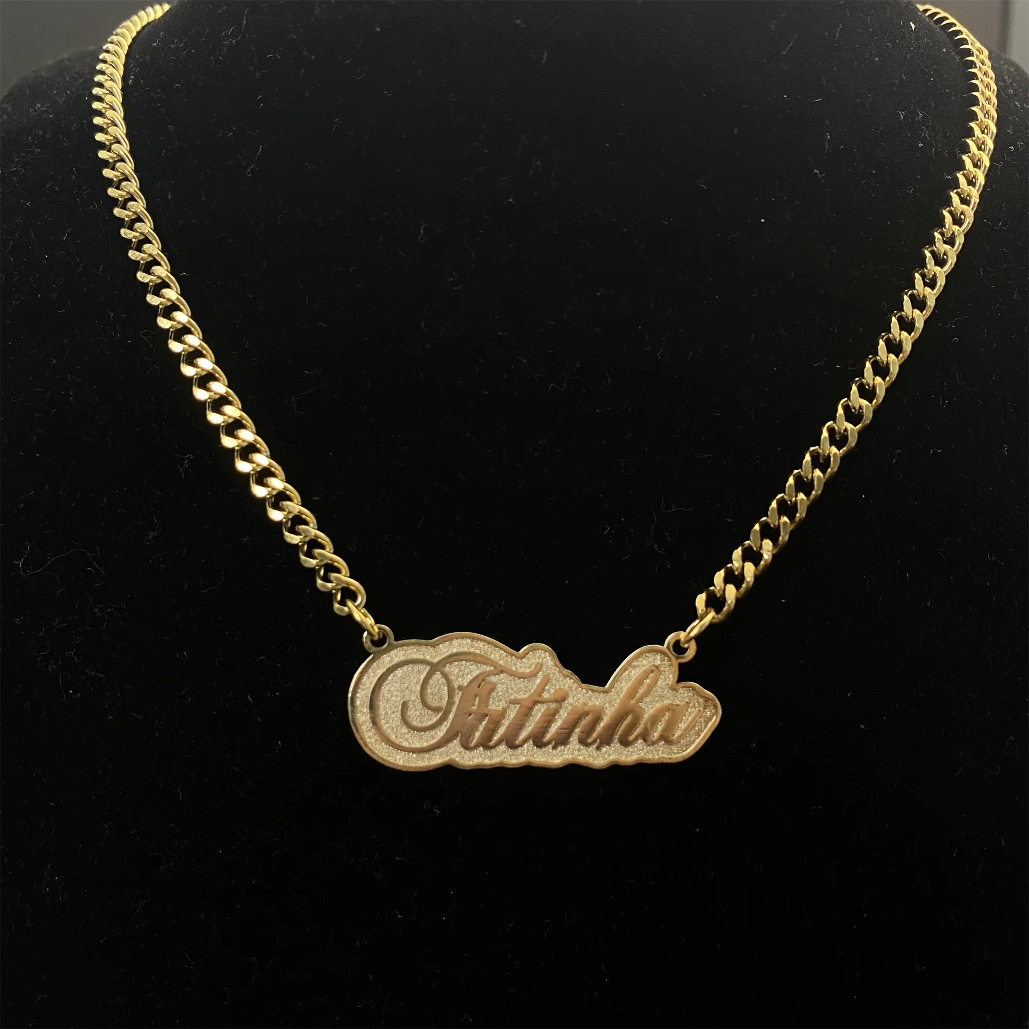 Collana con nome personalizzato inciso, catena cubana, placca in acciaio inossidabile personalizzata, ciondolo con lettera personalizzata per donne/ragazze_voghion.com