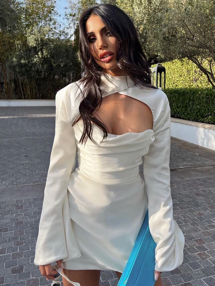 robe blanche drapée