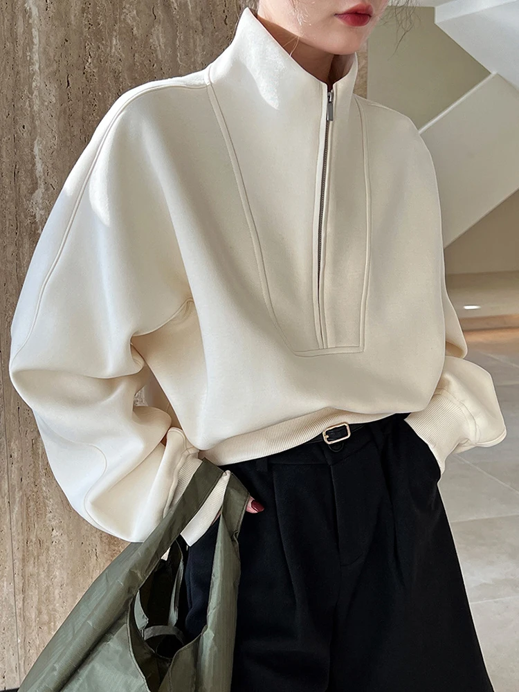 [EAM] Gray Green Shaped Elegant Sweatshirt New Stand Collar Long Sleeve Women Big Size Fashion Tide Spring Autumn 2026 1DH6660