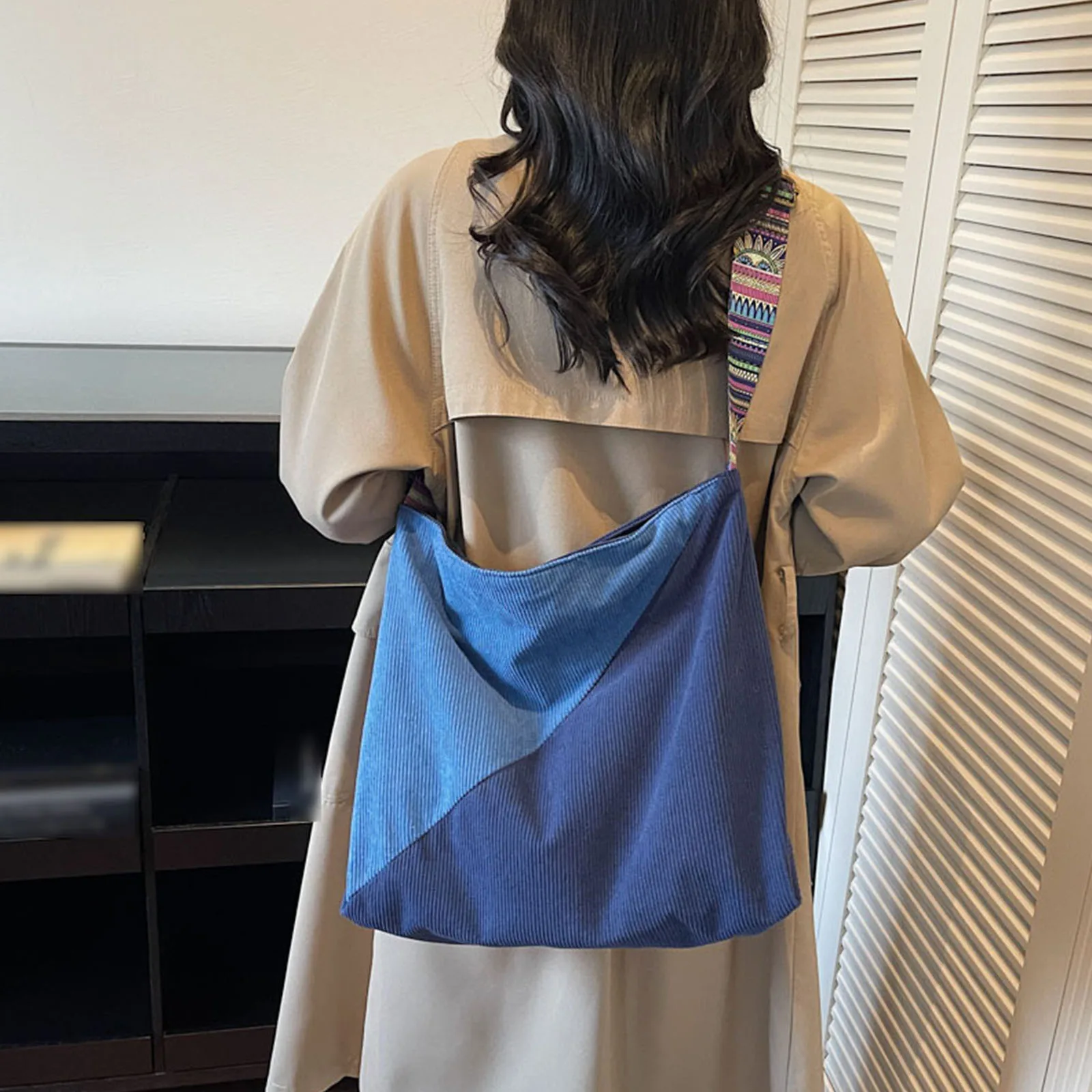 Women Corduroy Underarm Shoulder Bag Adjustable Strap Large Capacity Shoulder Bag Single Shoulder Crossbody Bag for Work Travel