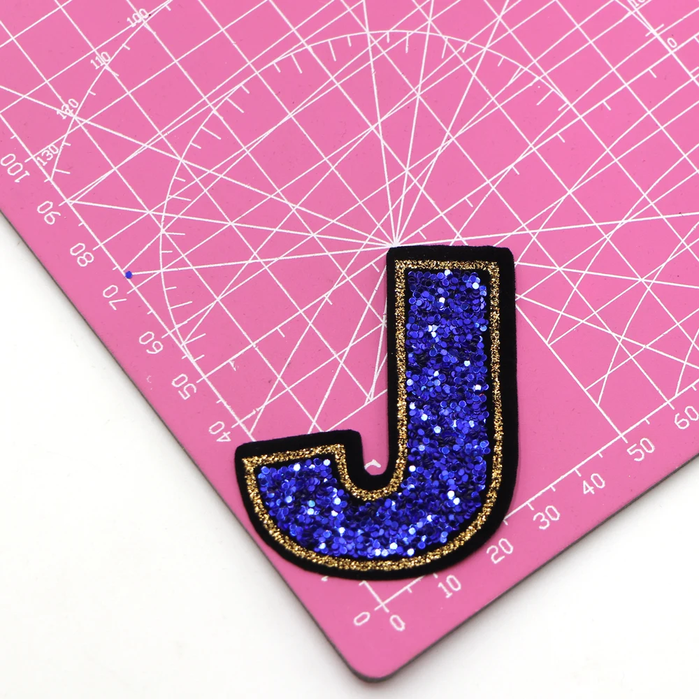 Neuer 6 cm großer blauer Pailletten-Aufnäher mit englischen Buchstaben A-Z für Kleidung, zum Aufbügeln, 3D-handgefertigter Streifen-Namenslogo-Aufnäher – Detail 12