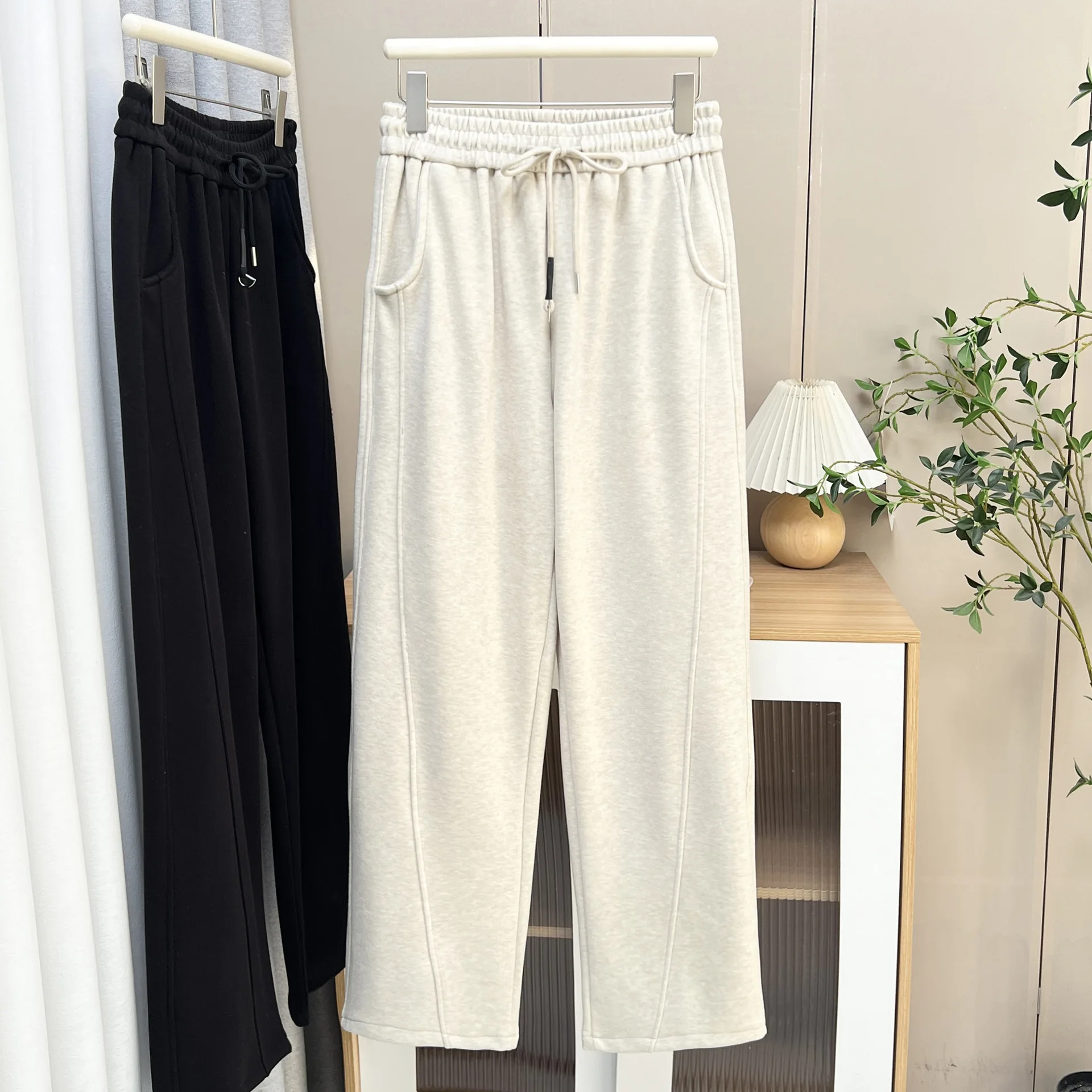 XXXXL Fashion Plus Size Women's Straight Leg Pants Fleece And Thickened Curved Winter Style Warm Long Trousers 890