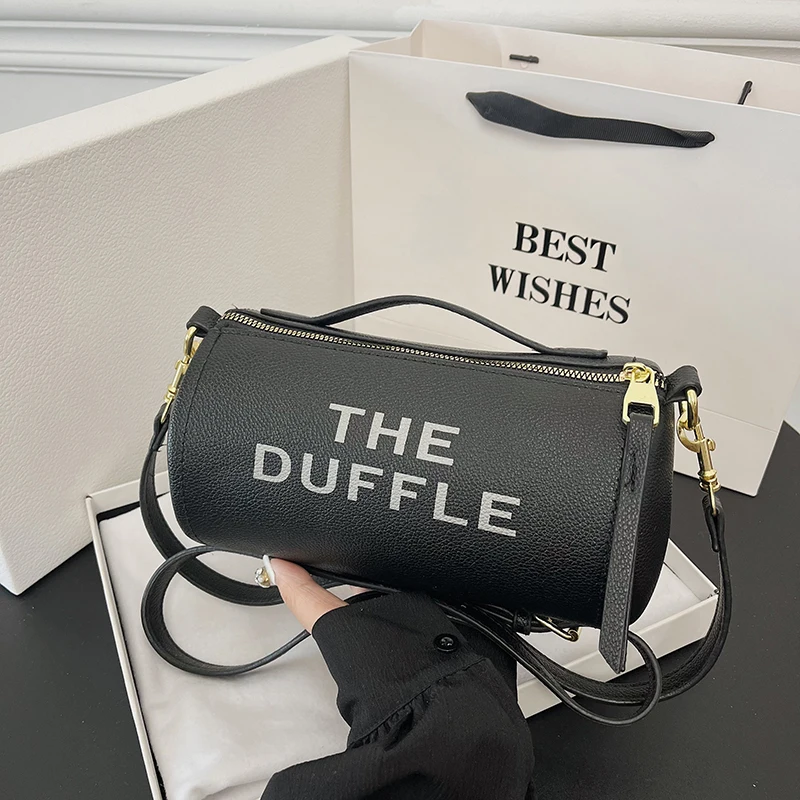 Elegant Textured Leather Crossbody Bag For Women Stylish Commuter Purse With Adjustable Chain And Charm lady messenger bag