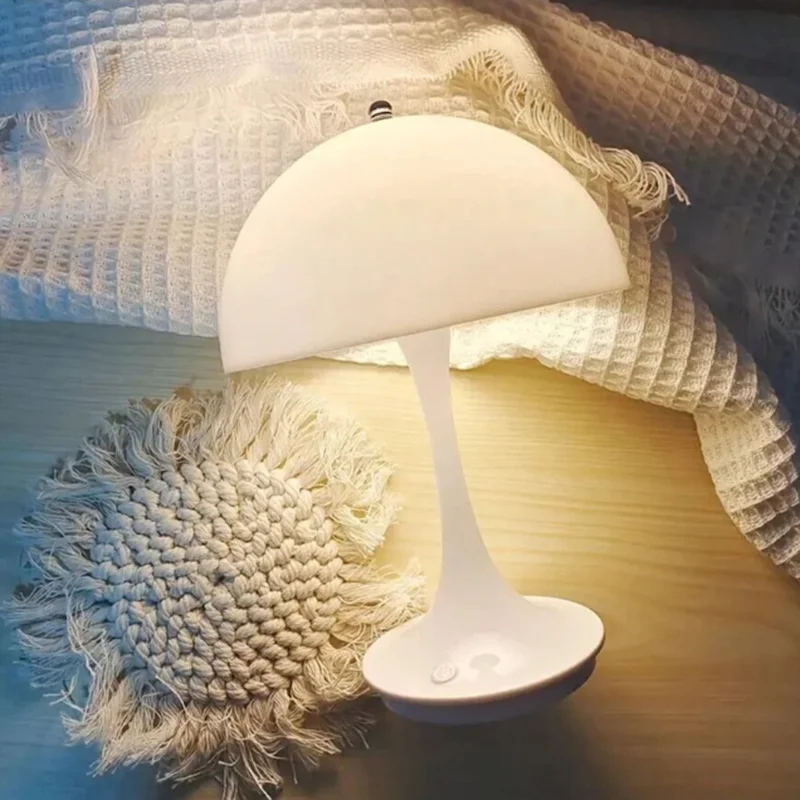 Mushroom-Shaped LED Desk Lamp USB Charging Dimming Function Ideal For Restaurants Living Room Bedrooms As Decoration Light LT043
