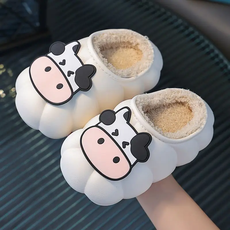 2022 New Children Slipper Cow Animal Cartoon Kids Shoes Top Quality Flat Flip flop Lovely Little Dairy Cow Indoor Soft Slippers feerldi children slipper cow animal cartoon kids shoes top quality flat flip flop lovely little dairy cow indoor soft slippers