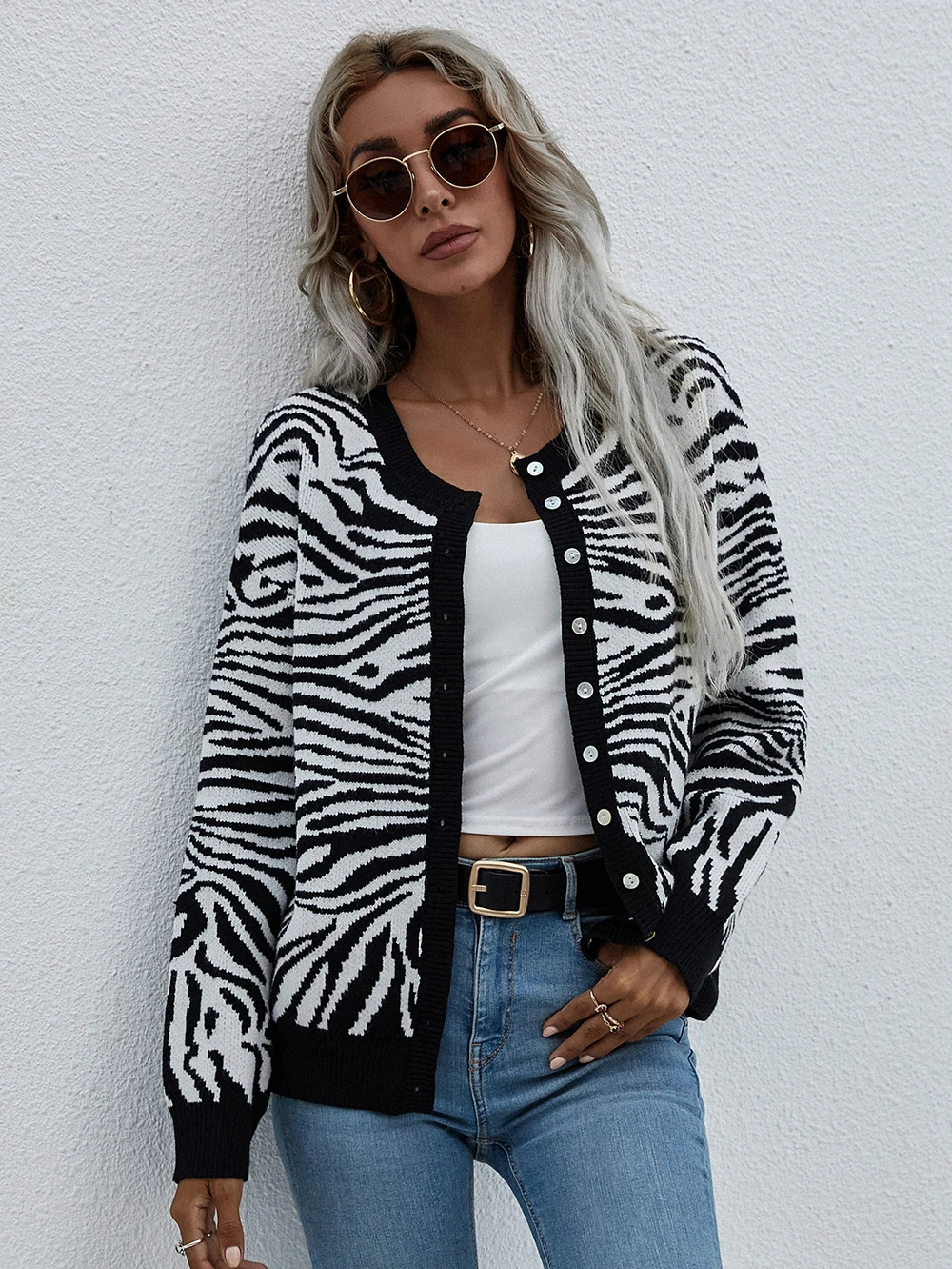 

Sweater Woman Winter New Fashion Zebra Stripes Sweaters Cardigan Print Knitwear Female V Neck Long Sleeve Top Jackets Coats