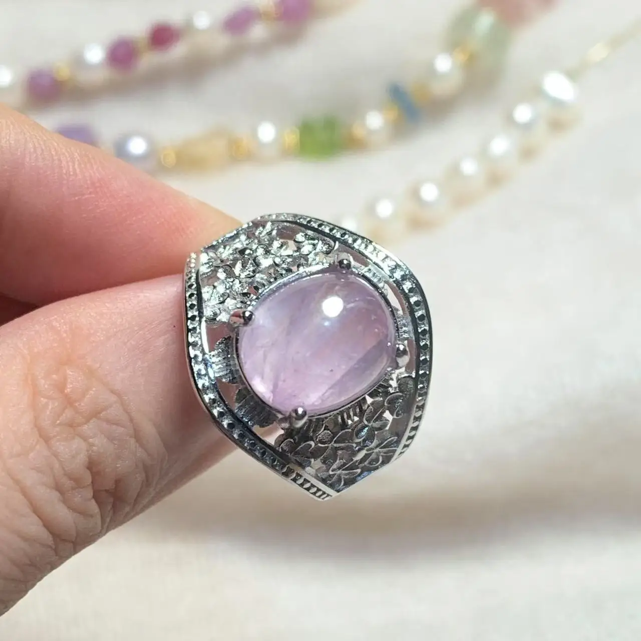 Natural Kunzite Ring Oval Stone Female Handmade Rings Fine Jewelry for Women Gift Elegant Design Luxury vintage style