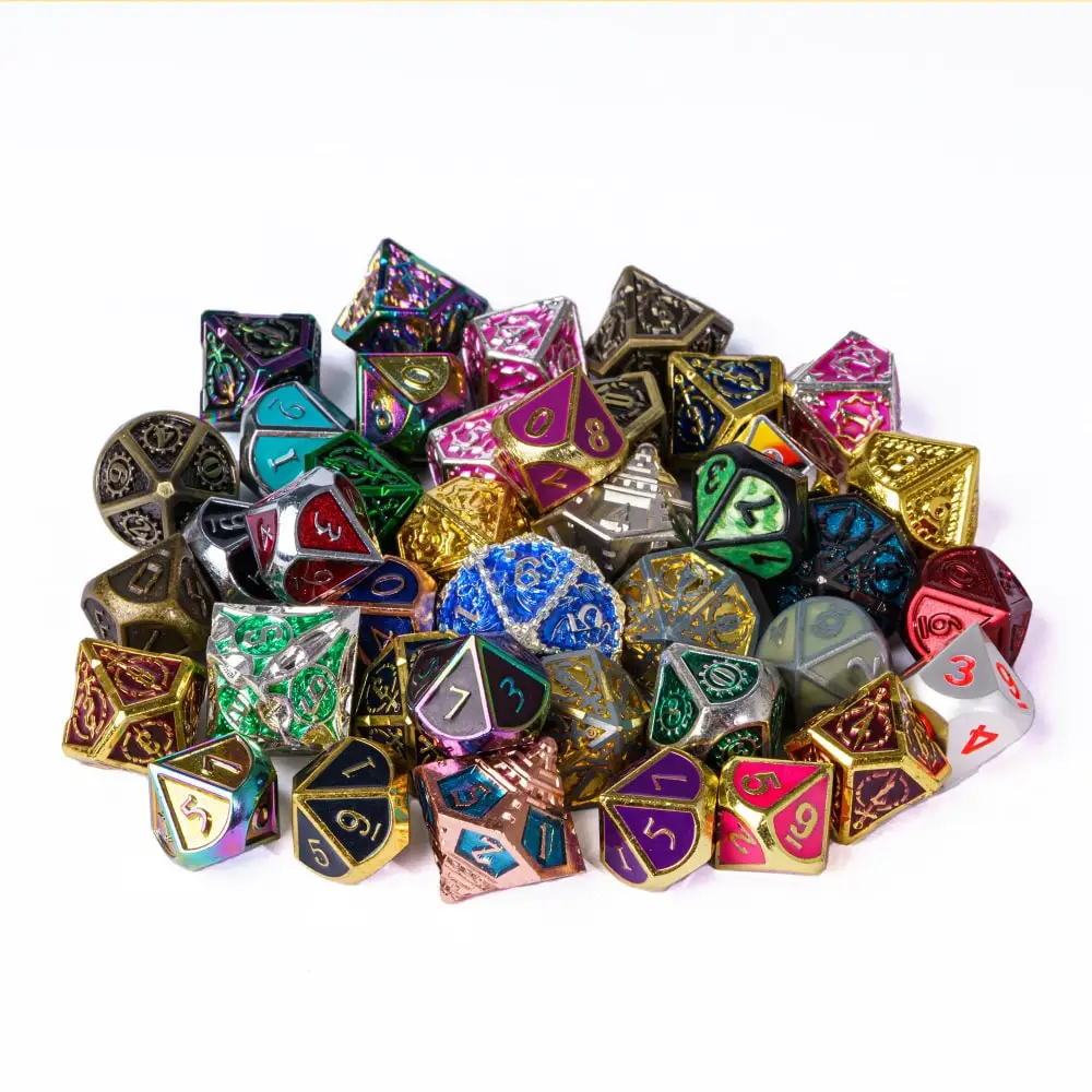 7 개/대 대량 금속 솔리드 주사위 DND 무작위 색상 D4 D6 D8 D10 D % D12 D20 D & D 패스파인더 RPG 보드 게임용 다면체 주사위