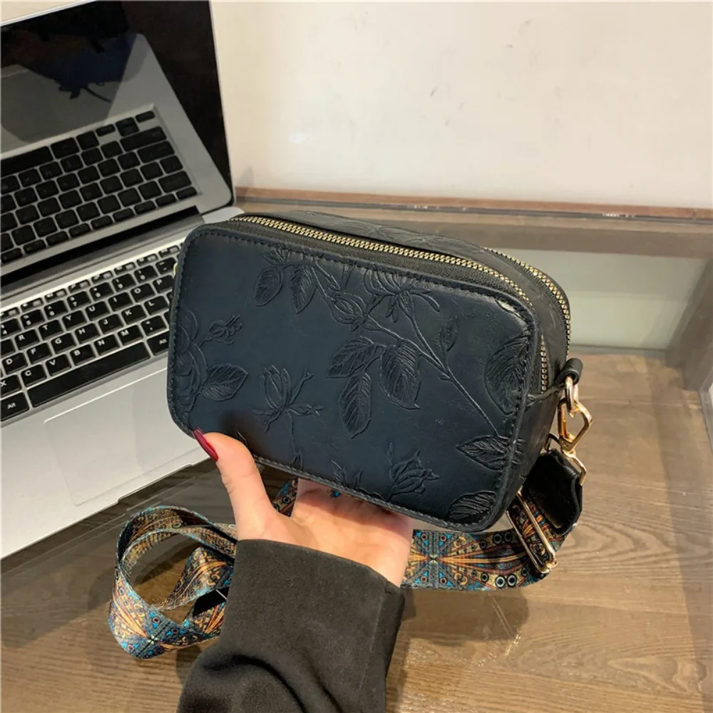 Vegan PU Leather Crossbody Sling Bags Women Luxury Designer Tassels Guitar Strap Shoulder Bag Female Vintage Versatile Handbags