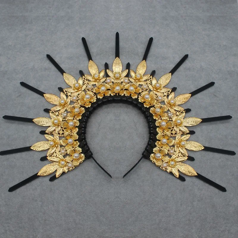 

Lolita Halo Crown Pearl Beaded Chain Tiara Gothic Headband Embossed Hollow Headwear Luxury Accessories