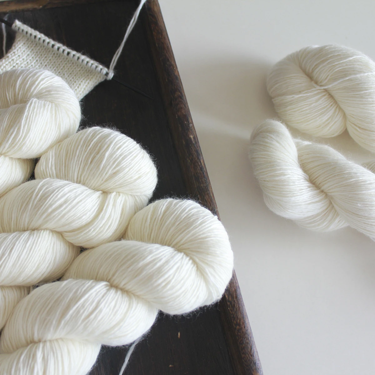 Undyed Sport Weight Yarn 100% Superwash Merino 1ply Ecru Fiber Knitting Dyeing 2