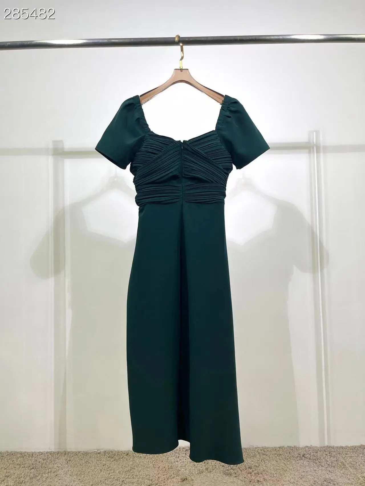 

Fyion High Women's Slim Dress Fashion Runway Solid Draped Split Holiday Short Sleeves Dress Summer 2022 New