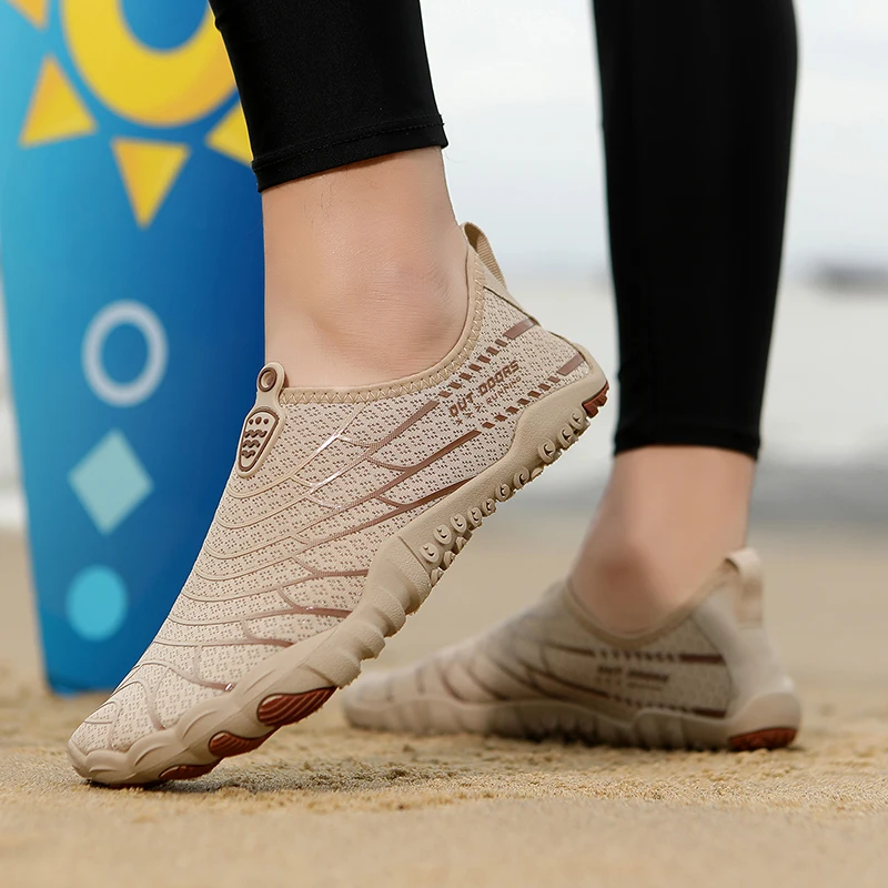 Unisex Wide-Toe Quick-Dry Water Shoes - Non-Slip, Soft-Sole, Ideal for Fitness & Beach Activities