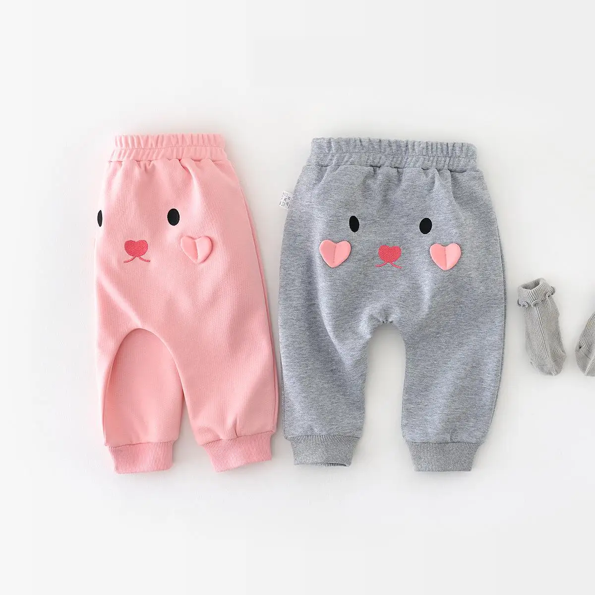 

New Boy Girl Children Spring Cartoon Sweatshirt 2024 Baby Outdoor Embroidery Love Casual Pants Kid Cotton Loose Fashion Trousers