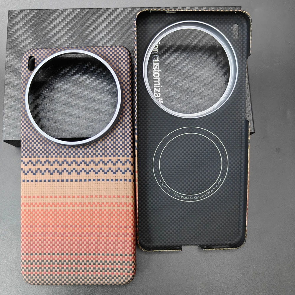 Premium Real Carbon Fiber Magnetic Phone Case – Sleek Aramid Fiber Cover with MagSafe Compatibility