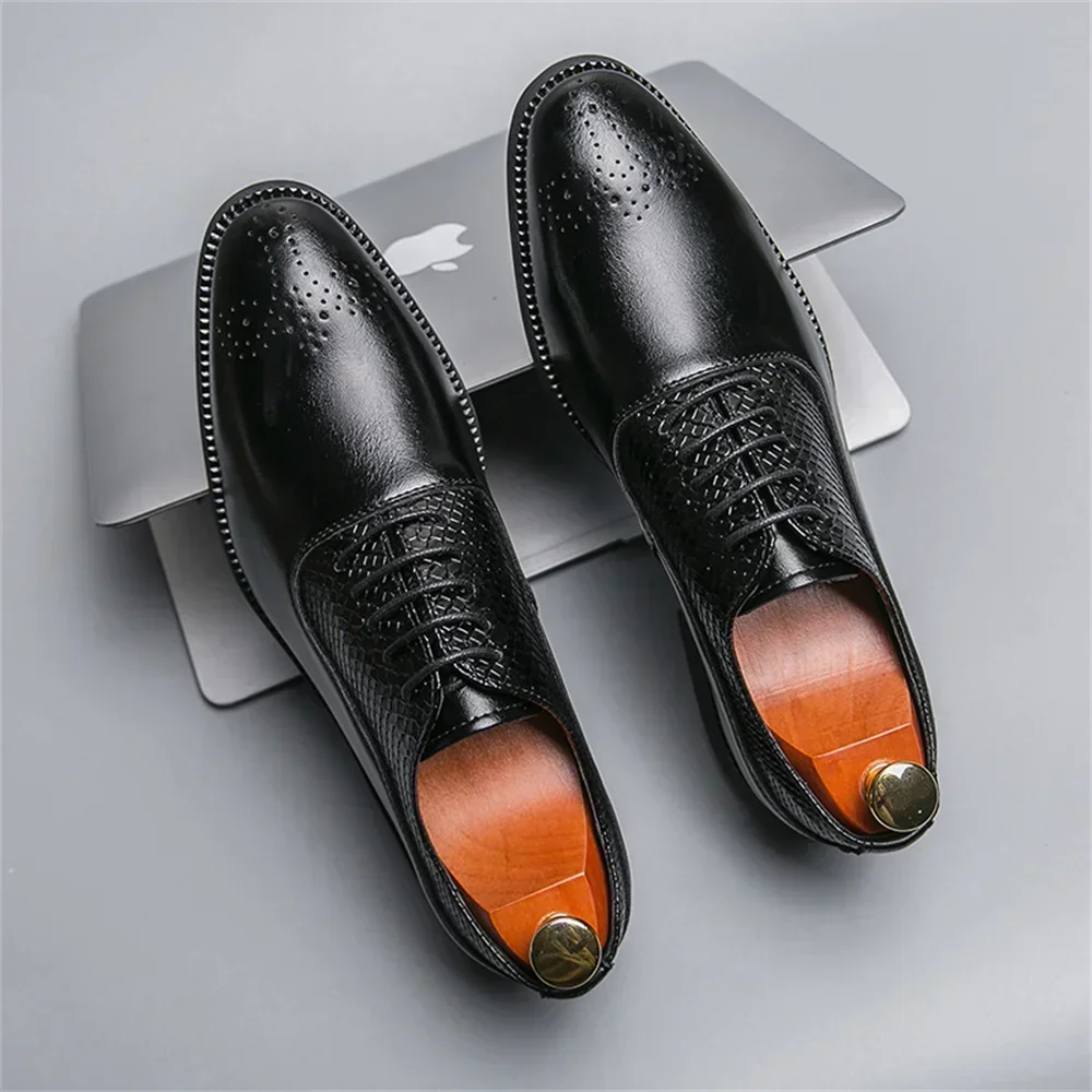 Leather Men Luxury Business Oxford Breathable Patent Leather Formal Shoes Plus Size Man Office Wedding Flats Male Black Sneaker