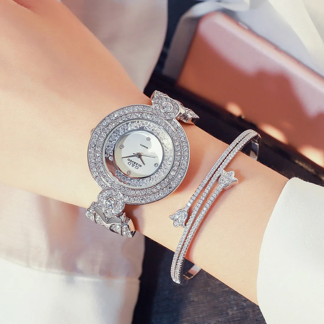 Silverora Orologi da donna orologio quadrato da donna elegante analogico al quarzo orologio da polso con cinturino in metallo diamante pieno strass Shell quadrante quadrante quadrato con strumenti