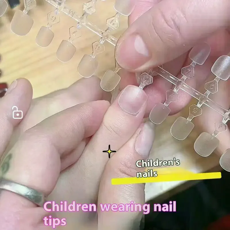100PCS Kids Press On Nails - Clear Coffin Fake Nail Tips for Nail Extension Manicure, Artificial False Nails Kids Manicure Tool