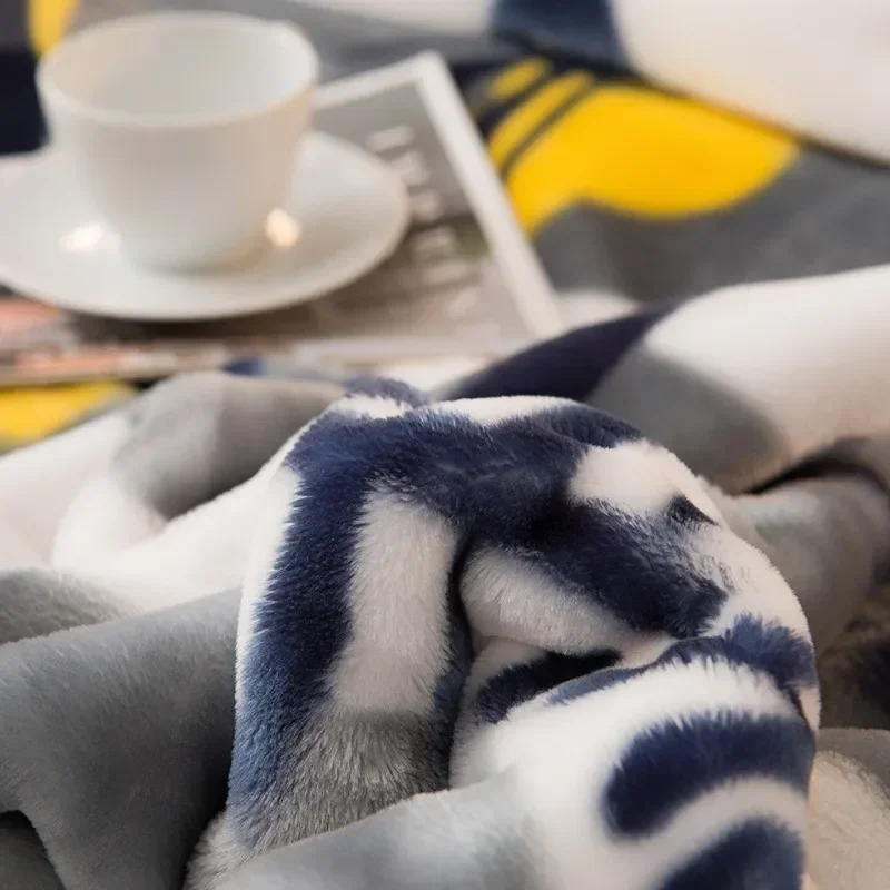 Thick winter blankets for sofas, winter thick premium plush flannel coral velvet blankets for warmth protection 5