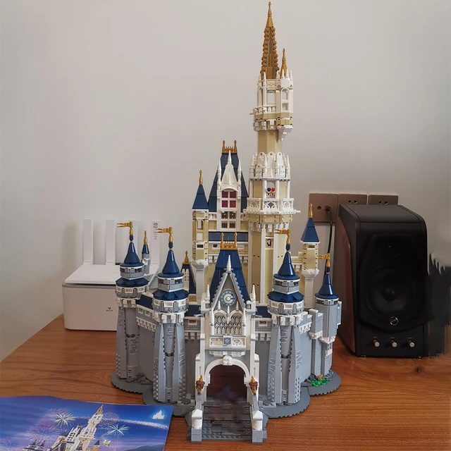 Stock Creative Girl Princess Fantasy Castle Bricks Set with Figures Compatible 71040 16008 Building Blocks Toys for Kids Gifts 1