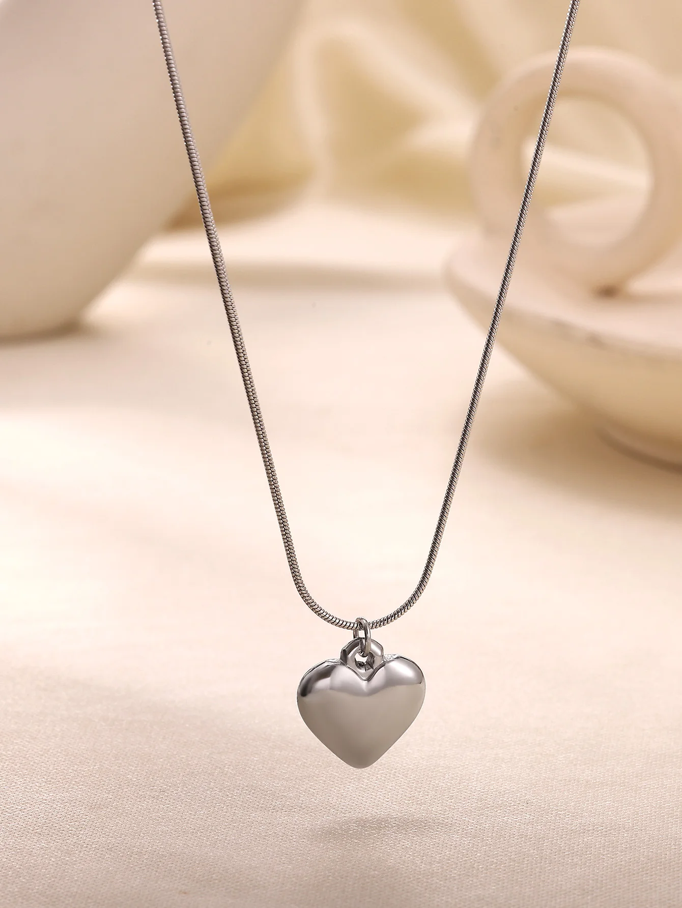 Stainless Steel Heart Necklaces 18K Gold Plated Pendant Charm Necklace