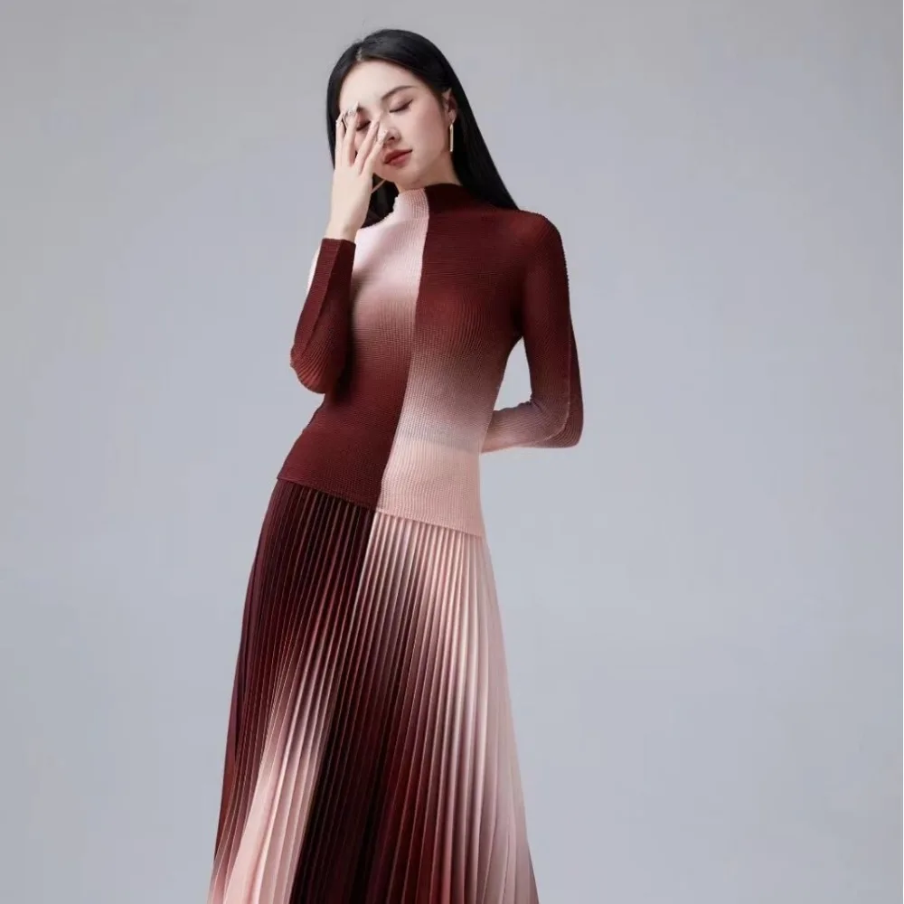 

Miyake Pleated Striped Printed Long Sleeve Top Half Skirt Set Tight Sexy Elegant Women's Spring New Loose with Stretch 2024