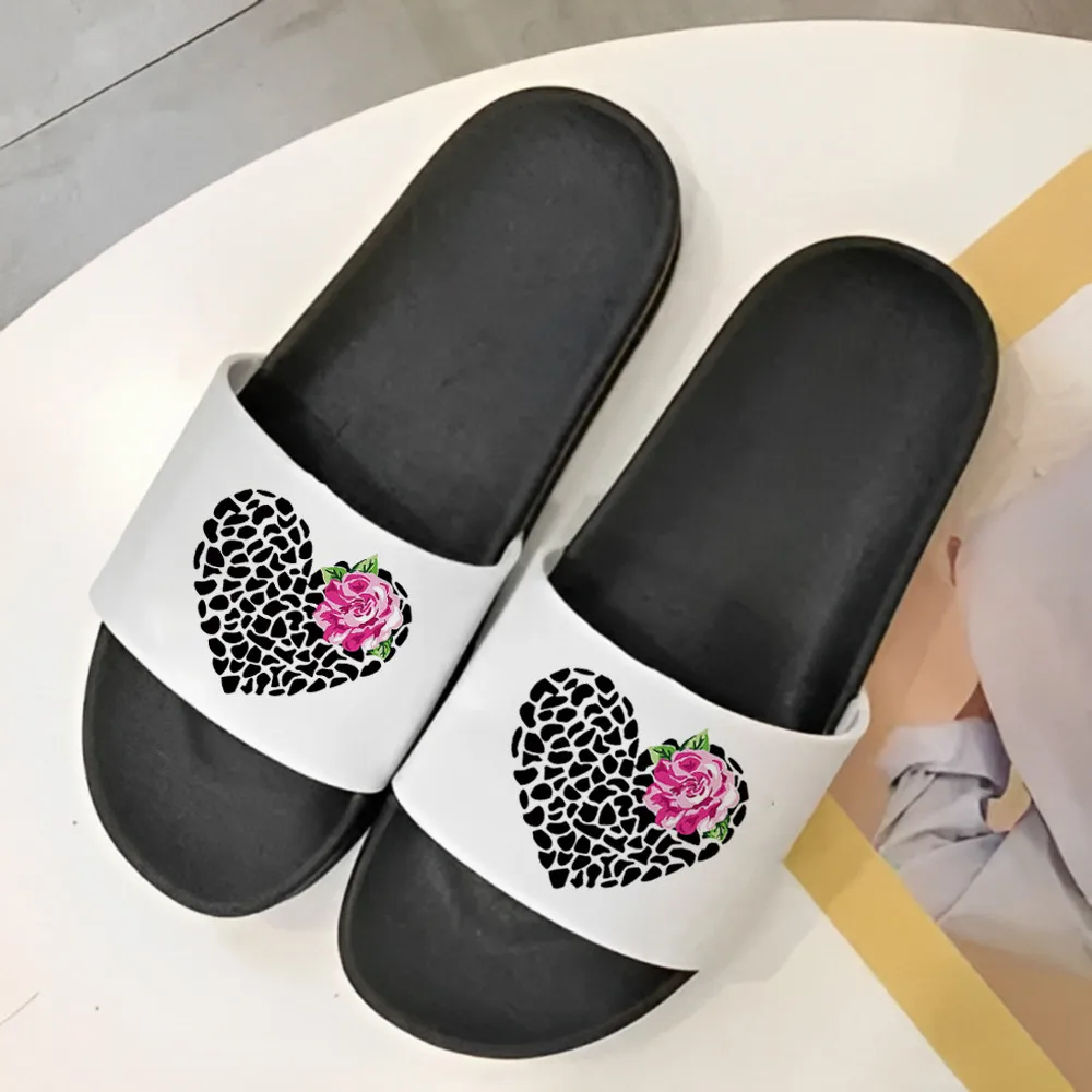 

Couples Bathroom Sandals 2023 Valentine's Day Print Home Slippers Women Summer Anti-slip shoes Lady Flat Bottom Indoor Slippers