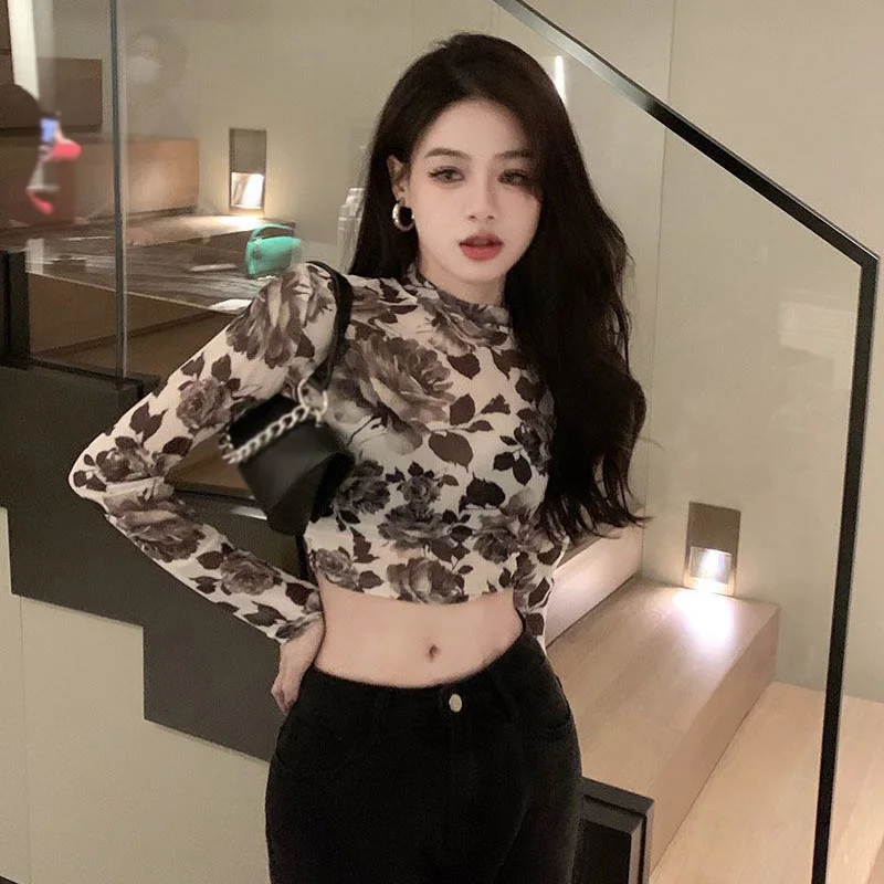 T-shirt da donna slim retrò a rete floreale moda manica lunga stile sexy primavera estate camicette alla moda top sottili femminili435_voghion.com