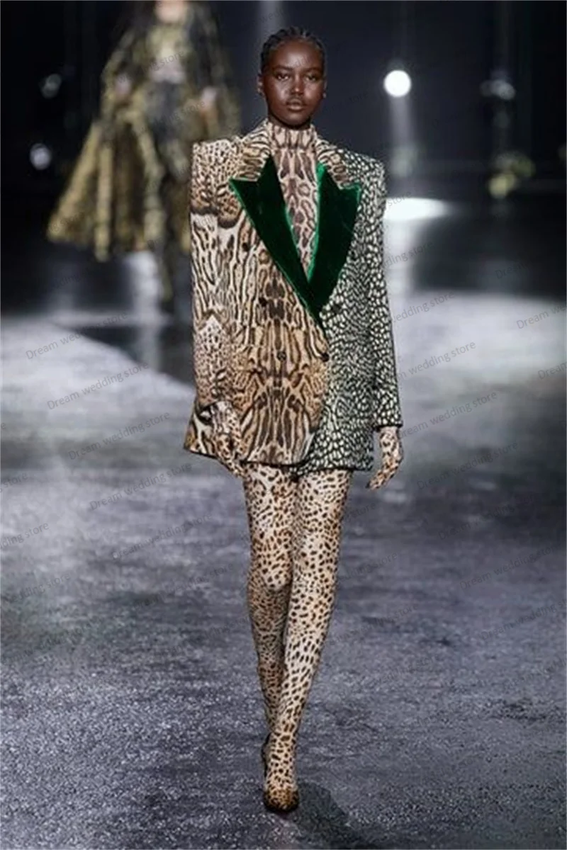 

Designer Leopard Women Suits 1 Pcs Blazer With Velvet Lapel Jacket Custom Size Autumn Prom Dress Formal Catwalk Party Coat