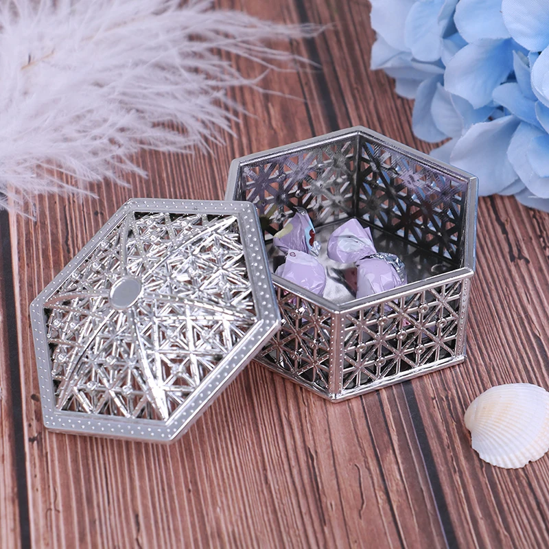 Plastic Retro Hollow Gold Foil Candy Box Chocolate Gift Treat Boxes Jewelry Storage Wedding Favor Box Party Favor Souvenir
