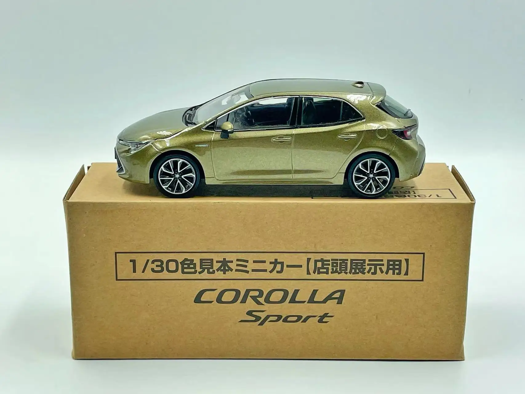 COROLLA SPORT ミニカー トヨタカローラスポーツjdm限定版樹脂自動車モデルおもちゃ